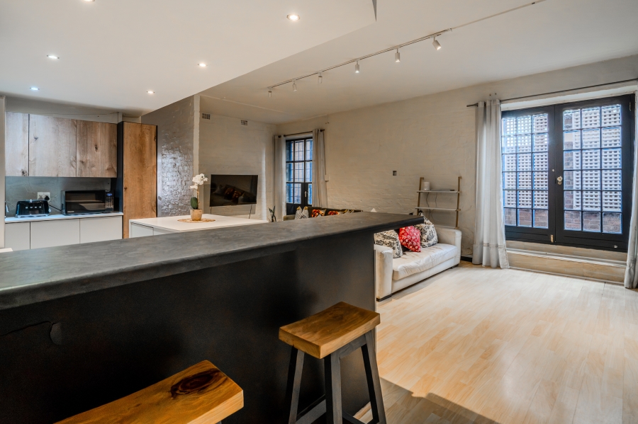 2 Bedroom Property for Sale in Gardens Western Cape